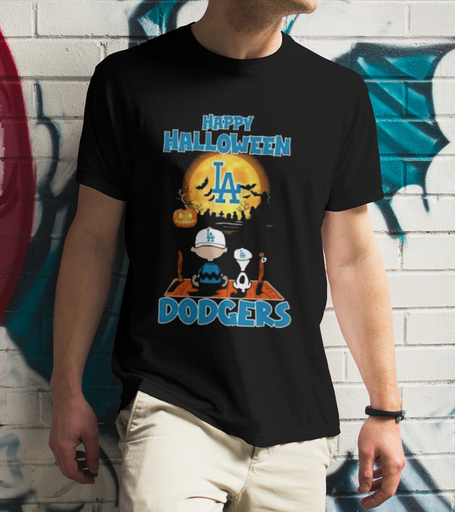 Happy Halloween Los Angeles Dodgers Peanuts Snoopy Charlie Brown T-Shirt