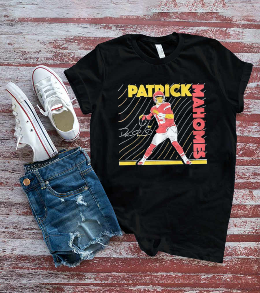 Patrick Mahomes Football Quarterback Signature Wavy Line T-Shirt