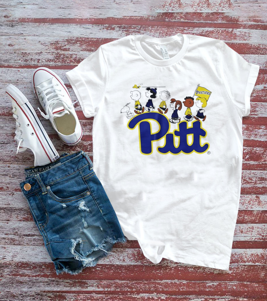 Pittsburgh Panthers Peanuts Characters With Pitt Flag T-Shirt