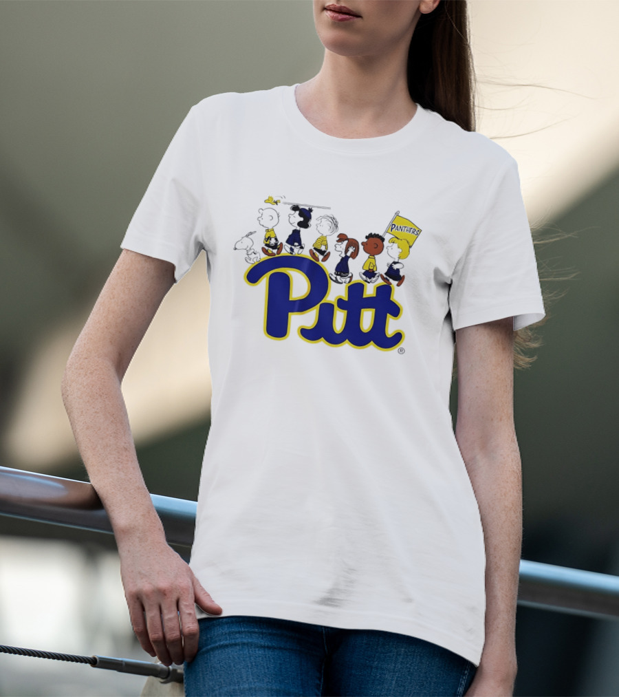 Pittsburgh Panthers Peanuts Characters With Pitt Flag T-Shirt