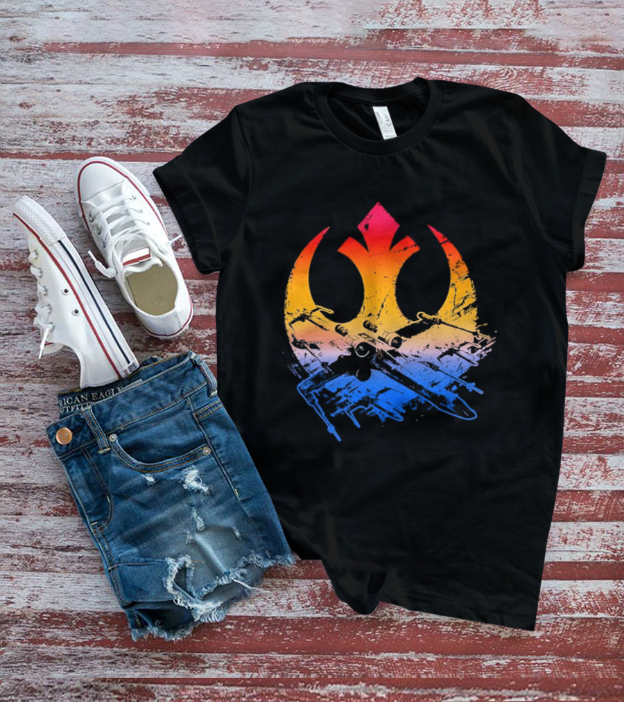 Star Wars Rebel Alliance Distressed Insignia X Wing Starfighters Gradient T-Shirt