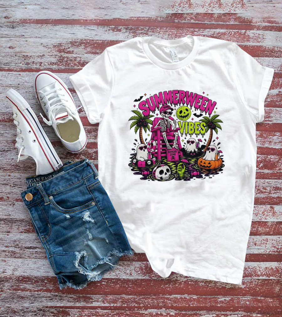 Summerween Vibes Halloween Skeleton Beach Party 2026 T-Shirt
