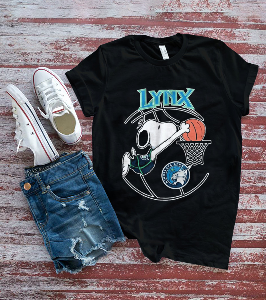 Snoopy Dunking Basketball Minnesota Lynx WNBA T-Shirt