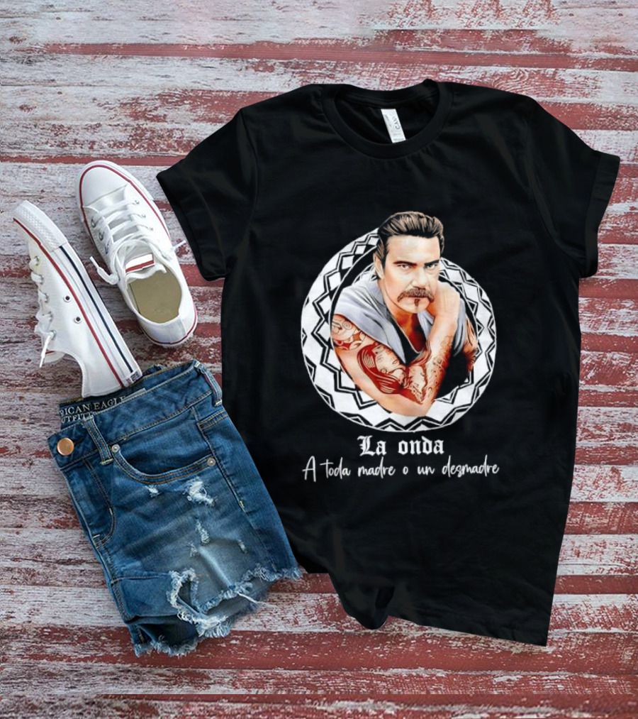 La Onda A Toda Madre O Un Desmadre Tattooed Man Mustache Geometric T-Shirt