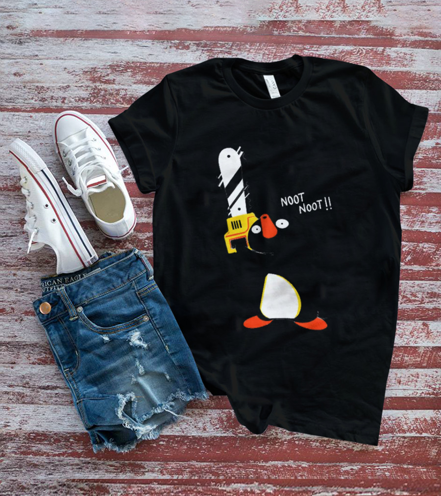 Pingu Chainsaw Noot Noot!! T-Shirt