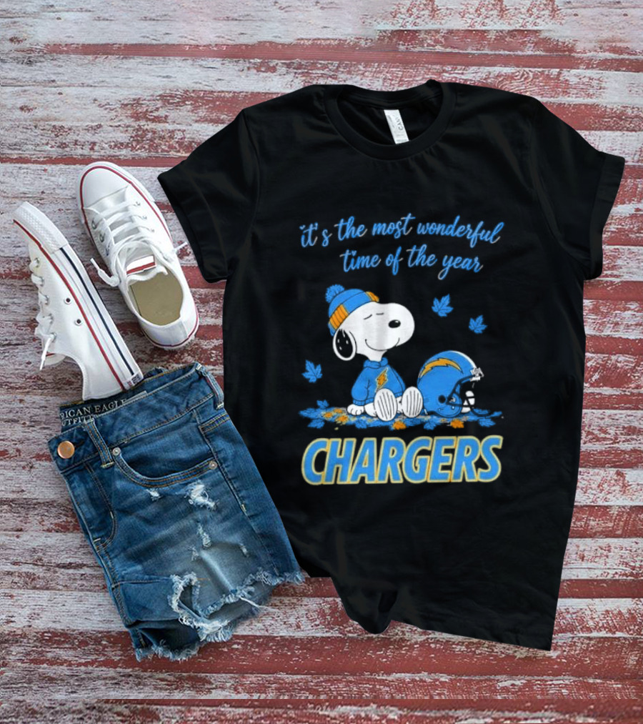 It's The Most Wonderful Time Of The Year Los Angeles Chargers Snoopy Sitting Helmet Falling Leaves T-Shirt