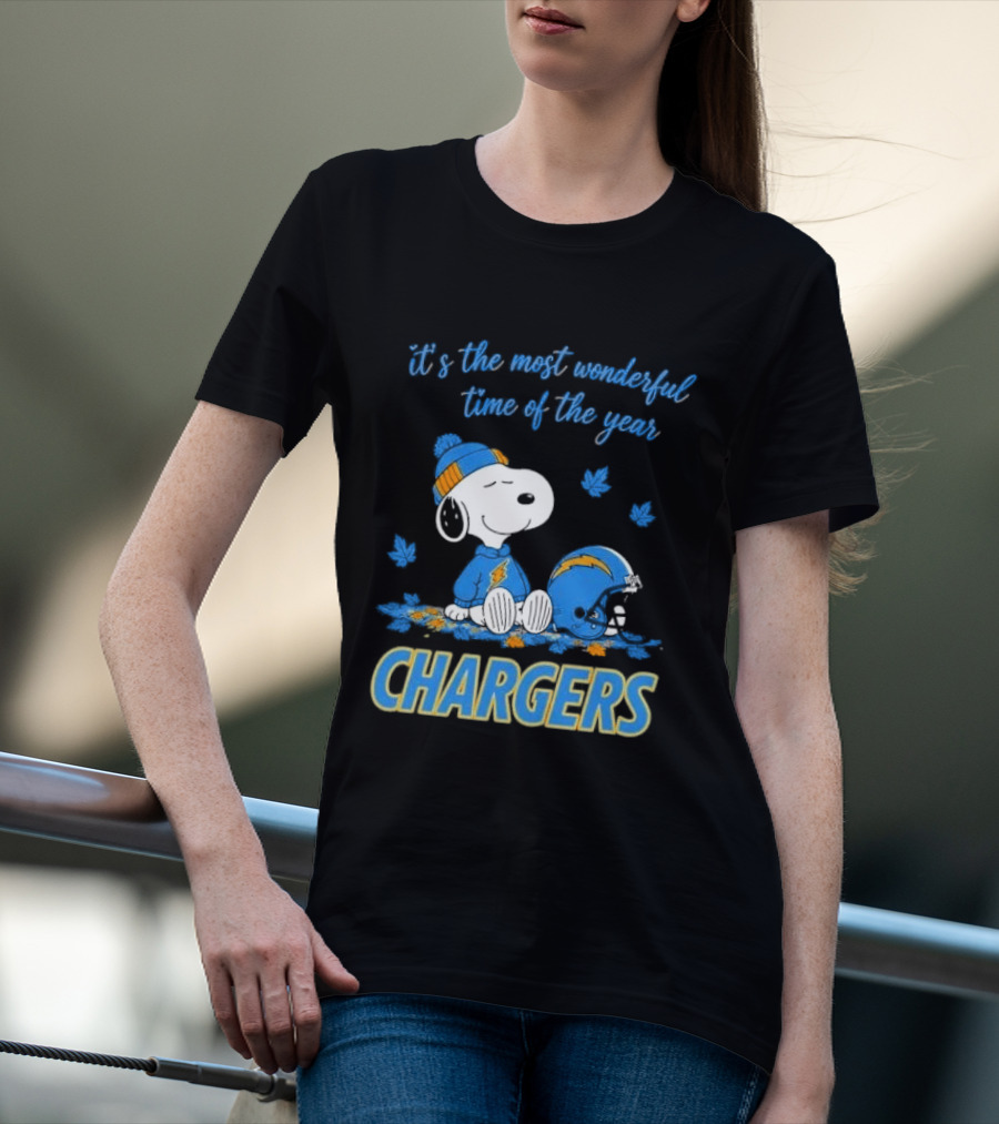 It's The Most Wonderful Time Of The Year Los Angeles Chargers Snoopy Sitting Helmet Falling Leaves T-Shirt