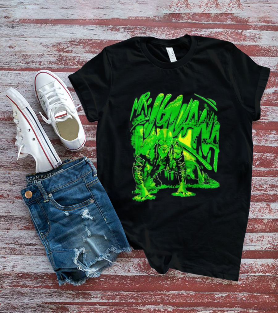 Mr Iguana Crouching Mexican Luchador Green Lizard Scale Graffiti T-Shirt