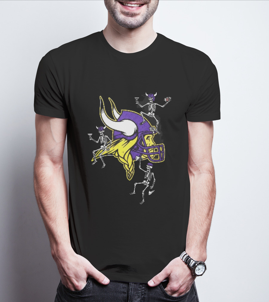 Minnesota Vikings Skeletons Cocktails Football Distressed Axe T-Shirt