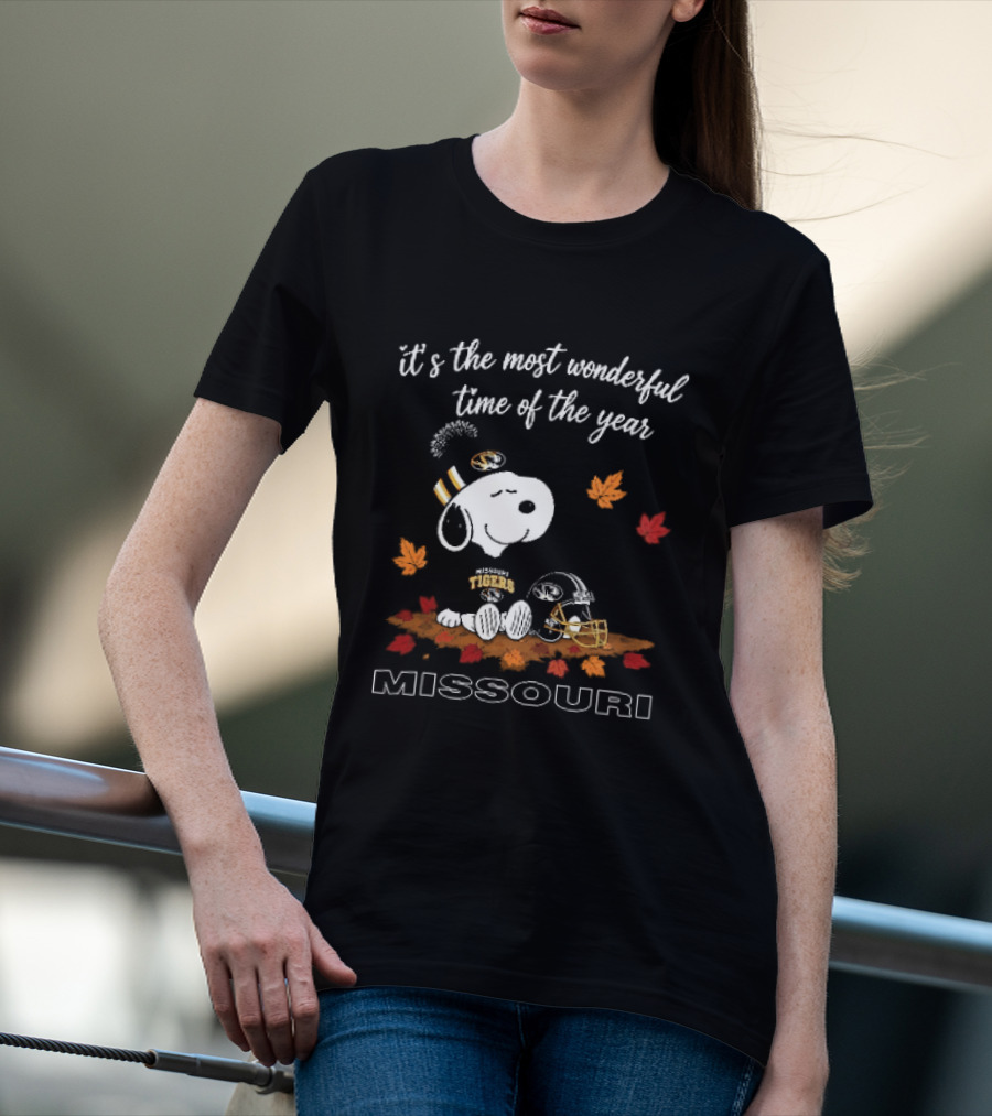 Missouri Snoopy Tigers Most Wonderful Time Of The Year NCAA Football Fall Leaves T-Shirt