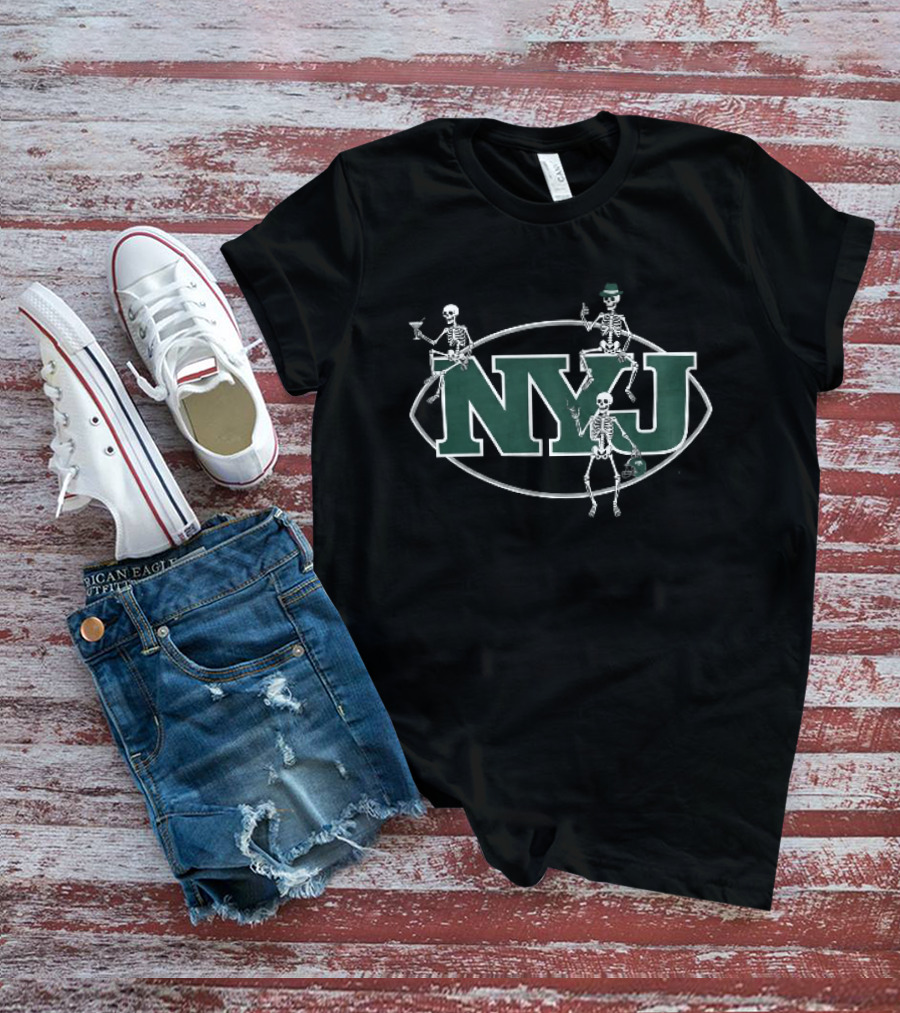 New York Jets Three Skeletons NYJ Drinking Smoking Green Helmet T-Shirt
