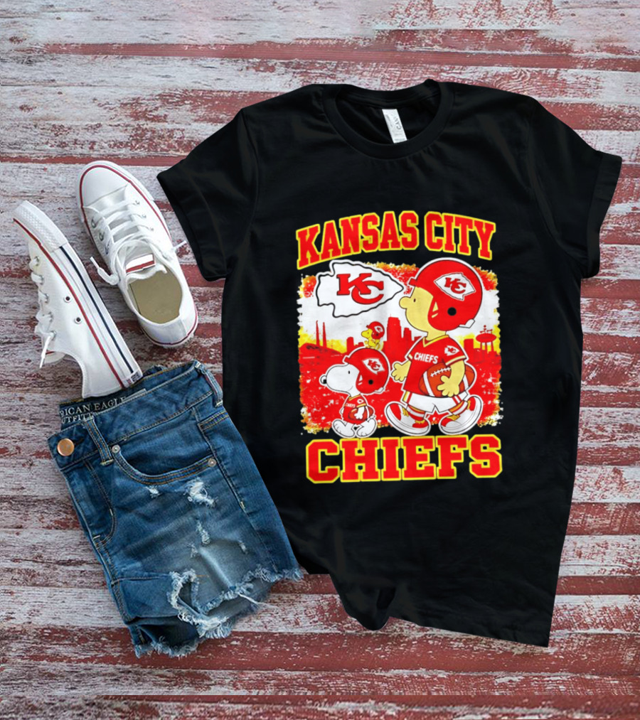 Kansas City Chiefs Snoopy Woodstock Skyline Football 2026 T-Shirt