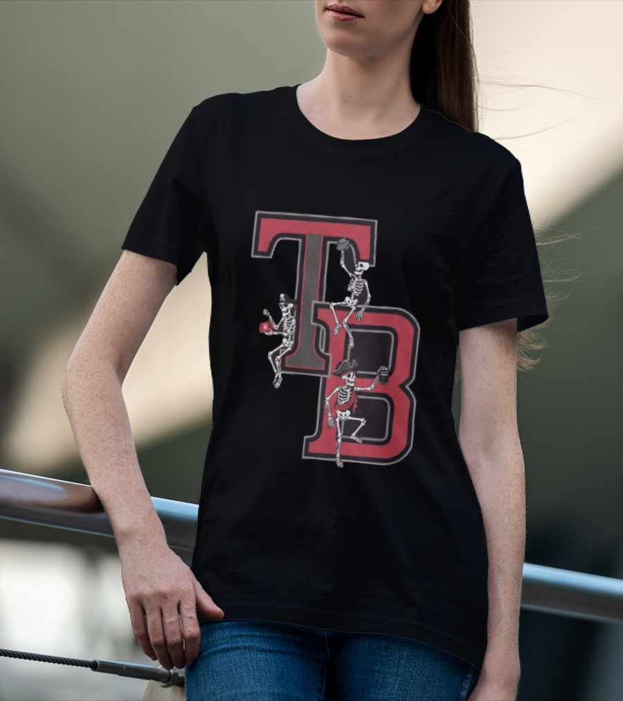 Tampa Bay Buccaneers TB Pirate Skeletons Football T-Shirt