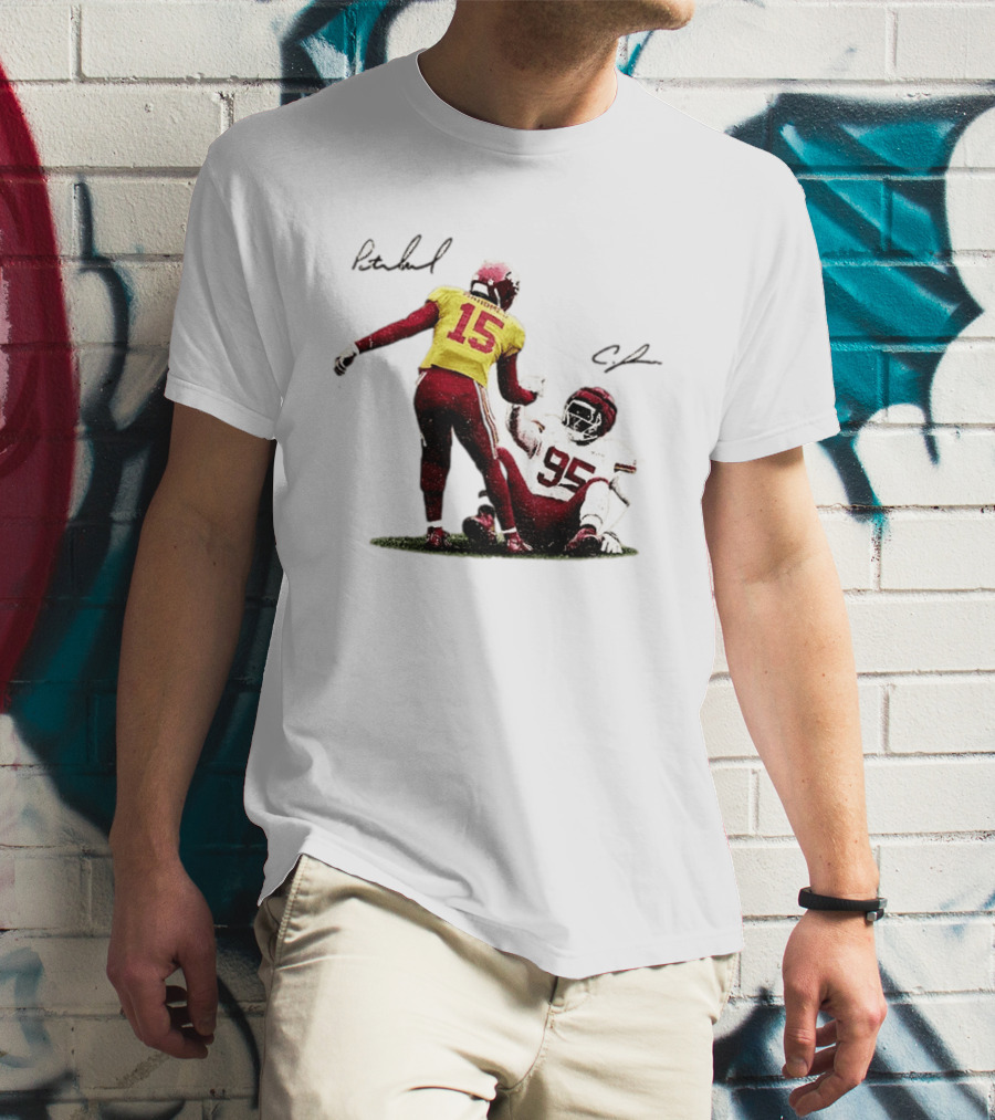 Kansas City Chiefs Mahomes 15 Jones 95 Football Player Signatures T-Shirt