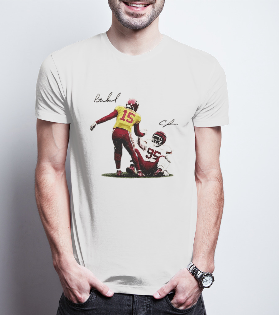 Kansas City Chiefs Mahomes 15 Jones 95 Football Player Signatures T-Shirt