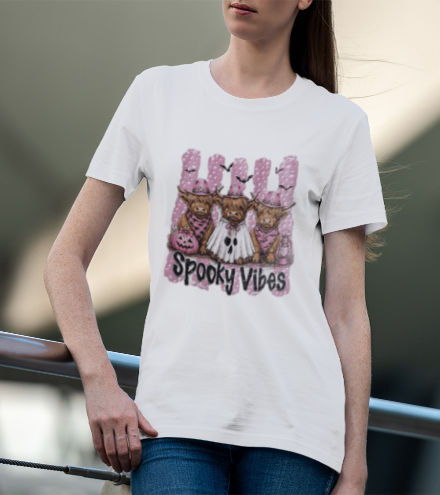 Highland Cow Ghost Pumpkin Bat Spooky Vibes Halloween T-Shirt