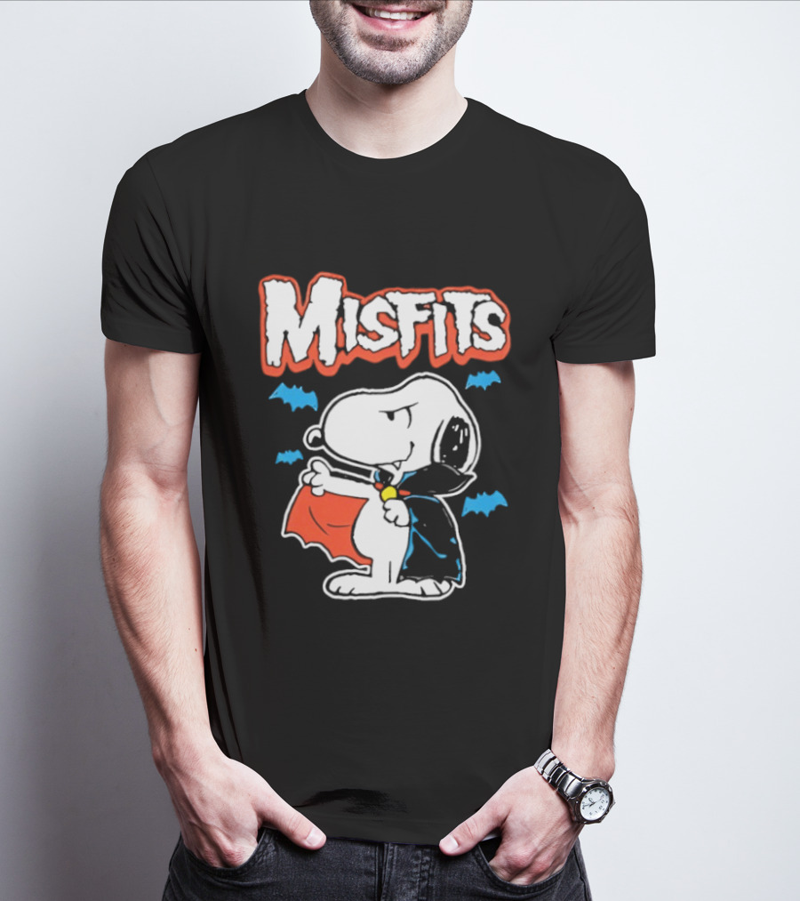Misfits Snoopy Vampire Halloween Blue Bats Cloak T-Shirt