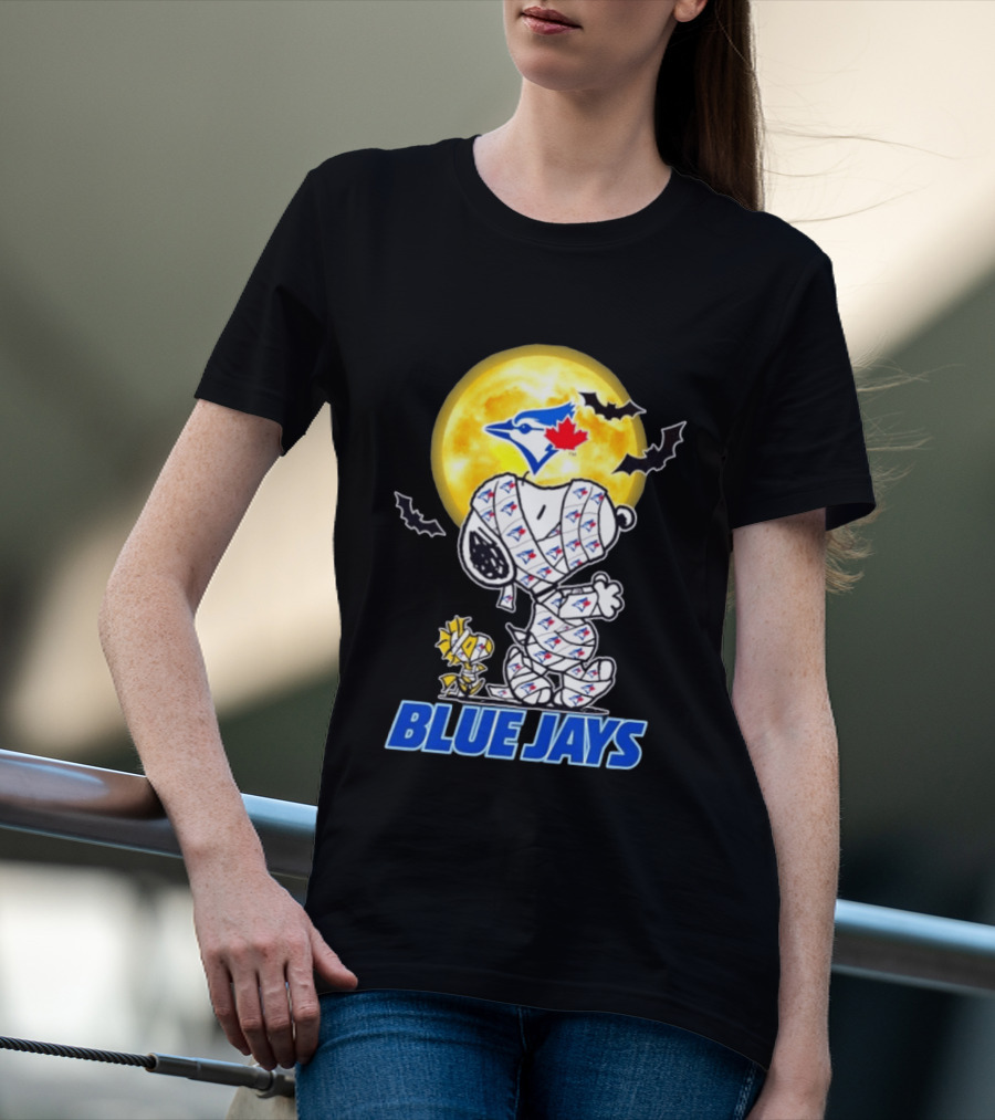 Toronto Blue Jays Halloween Snoopy Woodstock Mummy Cosplay Full Moon Bats T-Shirt