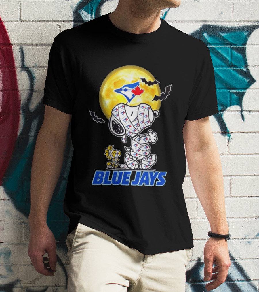 Toronto Blue Jays Halloween Snoopy Woodstock Mummy Cosplay Full Moon Bats T-Shirt