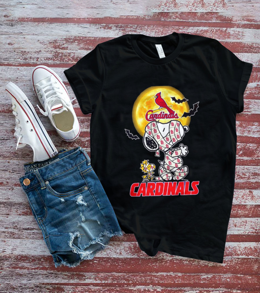 St. Louis Cardinals Snoopy Woodstock Mummy Halloween Moon Bats T-Shirt