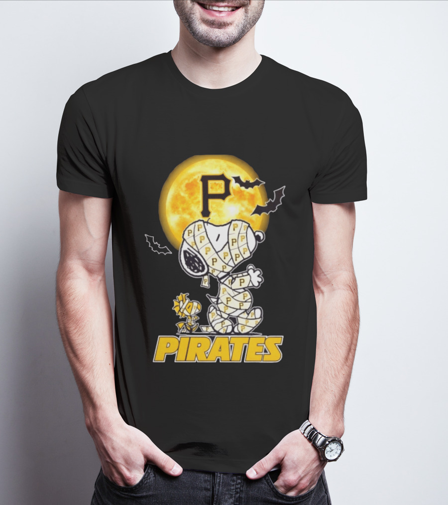 Pittsburgh Pirates Snoopy Woodstock Mummy Halloween Moon Bats T-Shirt
