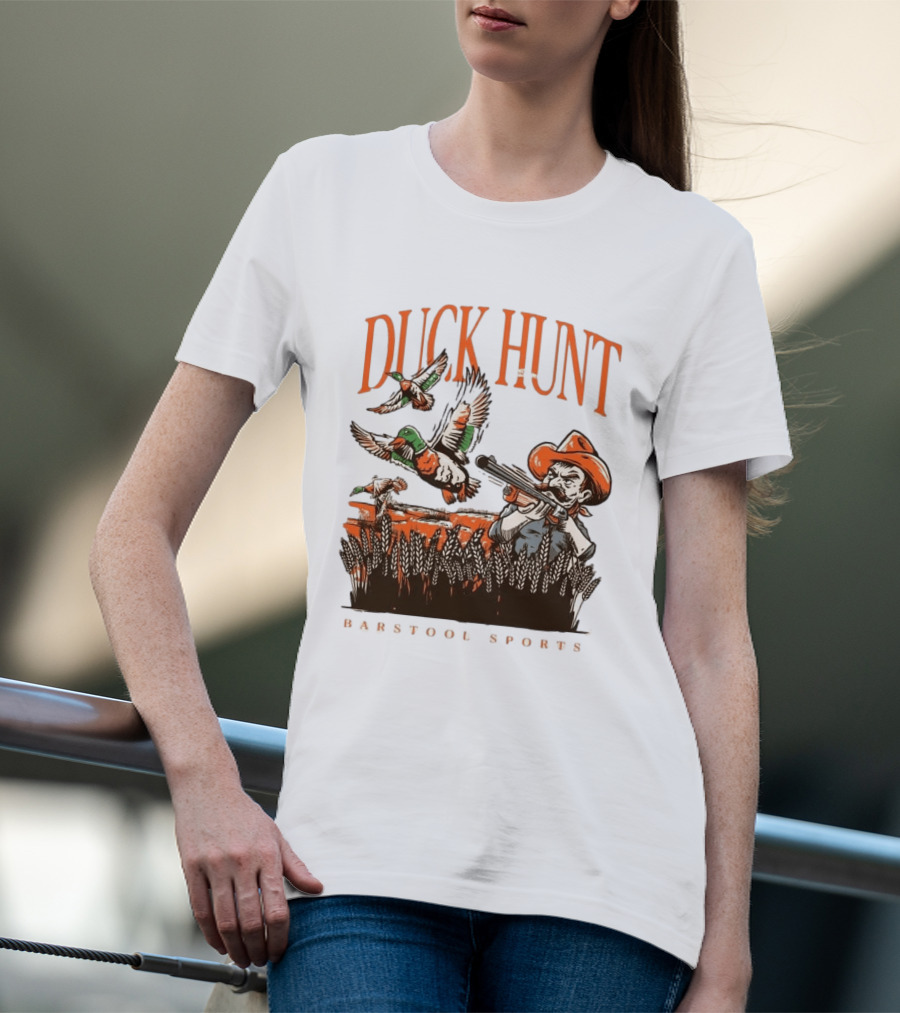Duck Hunt Barstool Sports Vintage Hunting Scene T-Shirt