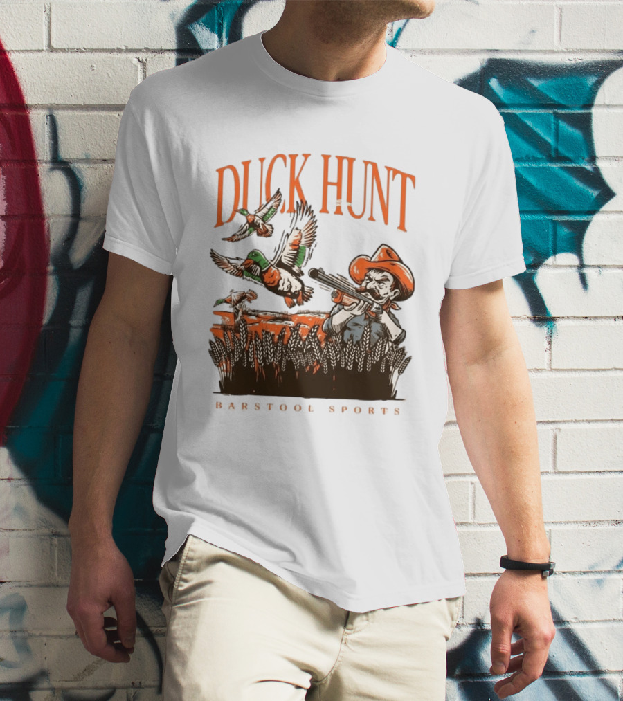 Duck Hunt Barstool Sports Vintage Hunting Scene T-Shirt