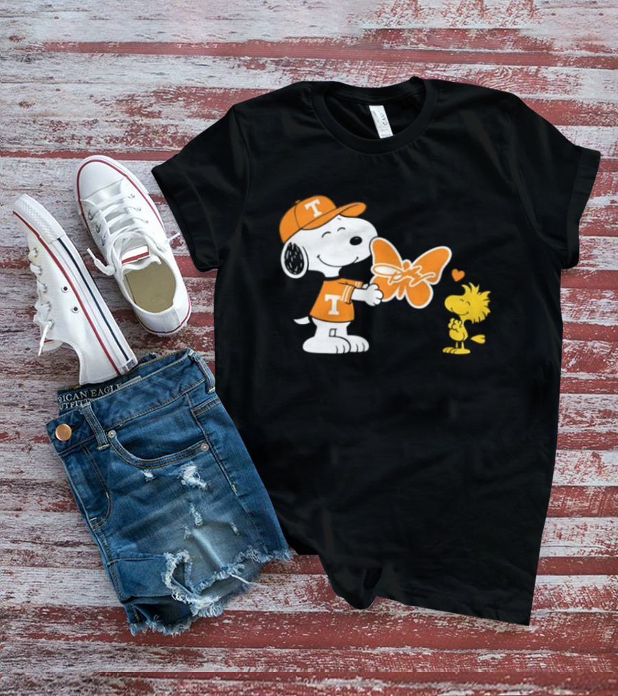 Snoopy Tennessee Volunteers Dolly Parton Woodstock Butterfly T-Shirt