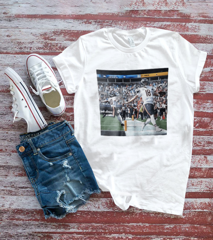 Chicago Bears Caleb Williams Rome Odunze Players Photo NFL Football Action T-Shirt