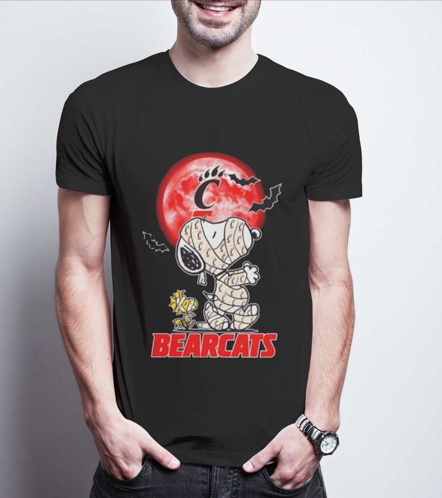 Cincinnati Bearcats Snoopy Woodstock Mummy Halloween Moon T-Shirt