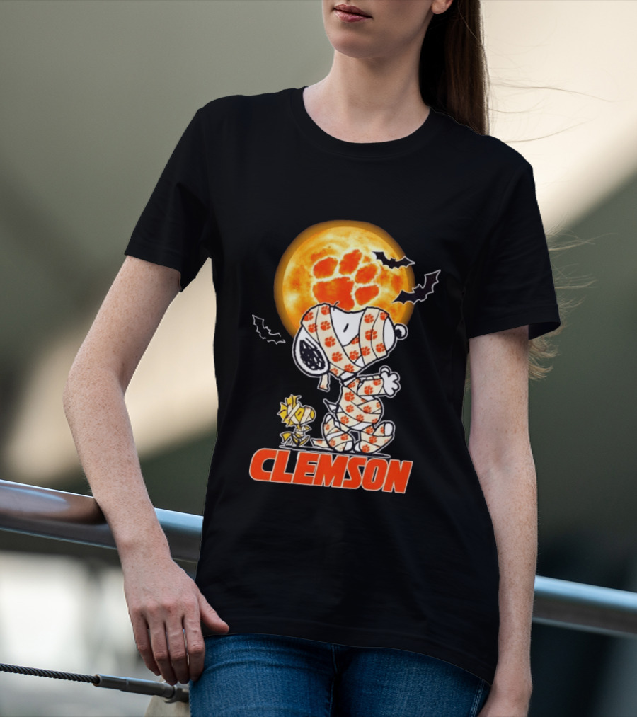 Clemson Tigers Snoopy Woodstock Mummy Halloween Moon Bats T-Shirt