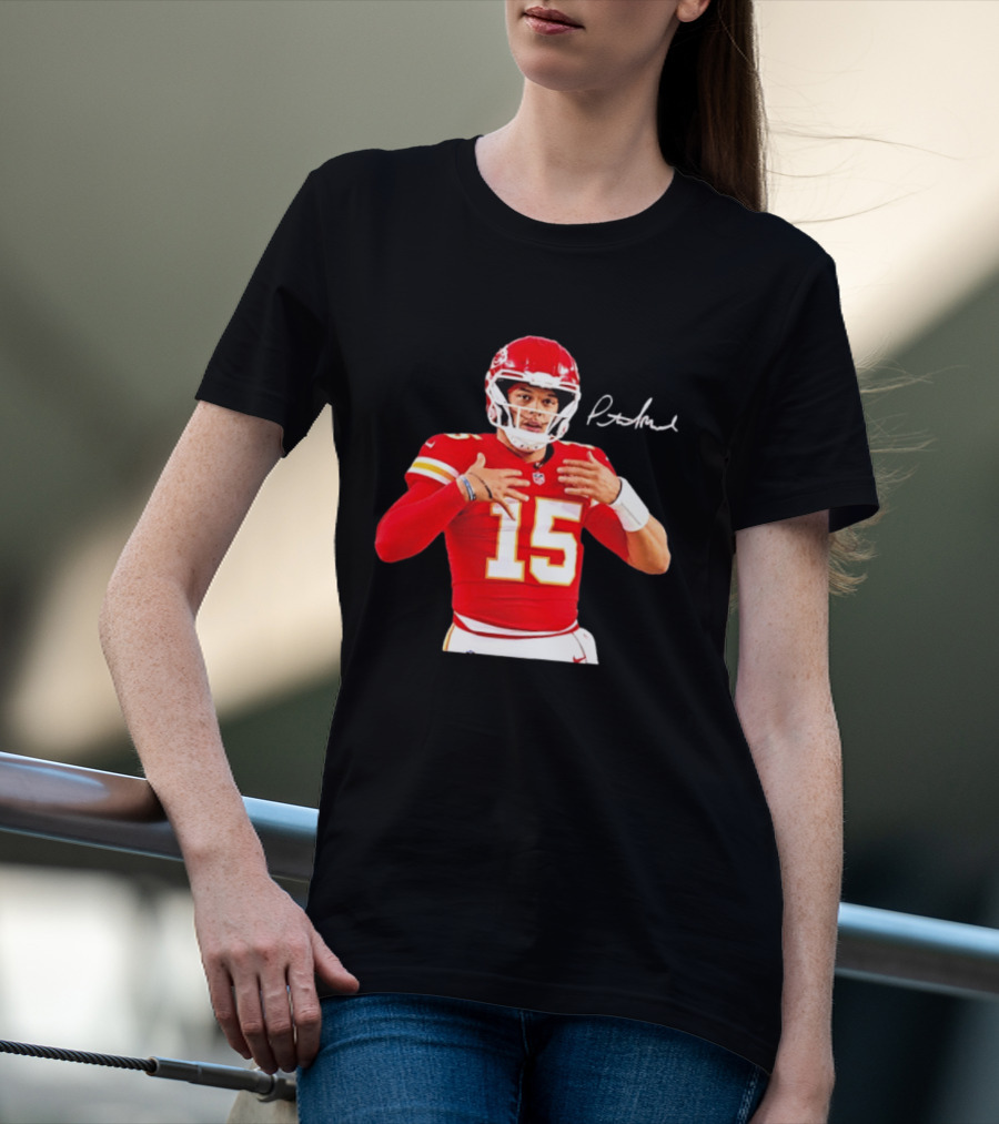 Patrick Mahomes Kansas City Chiefs Number 15 Autograph NFL Quarterback T-Shirt