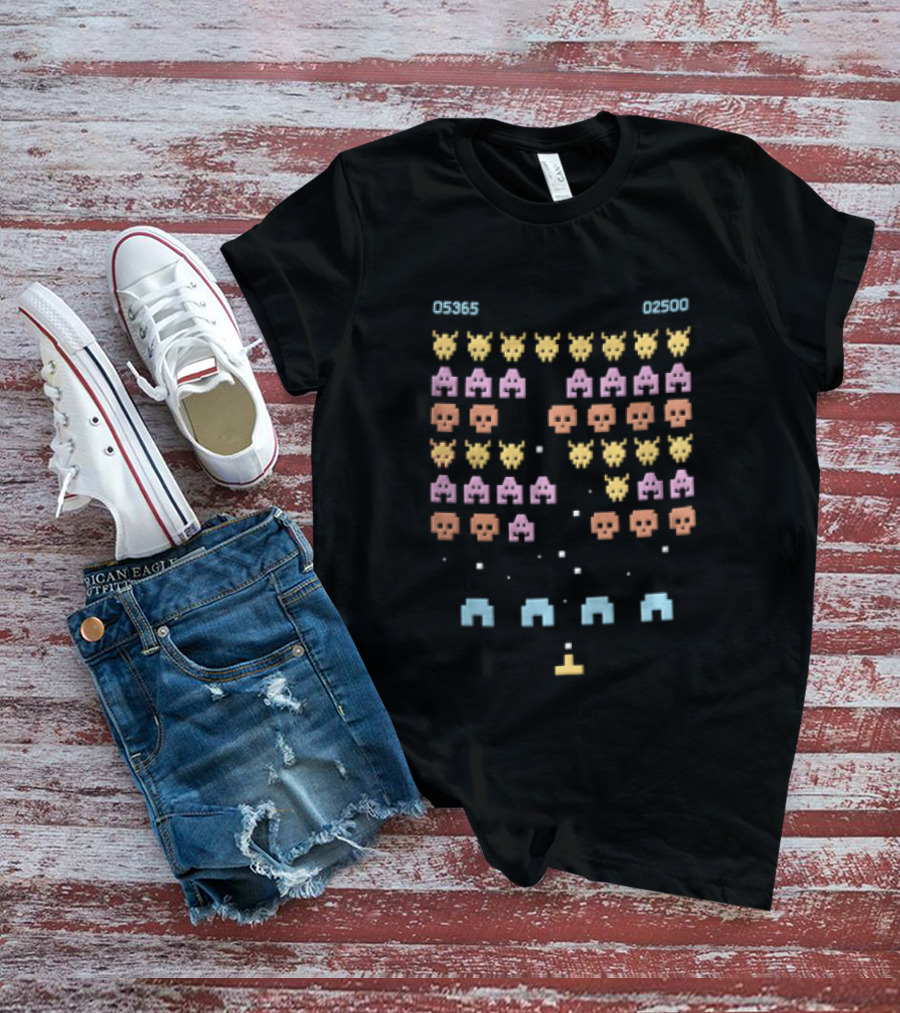 05365 02500 Pixel Space Invaders Arcade Shooter Game Screen Retro Nostalgia T-Shirt