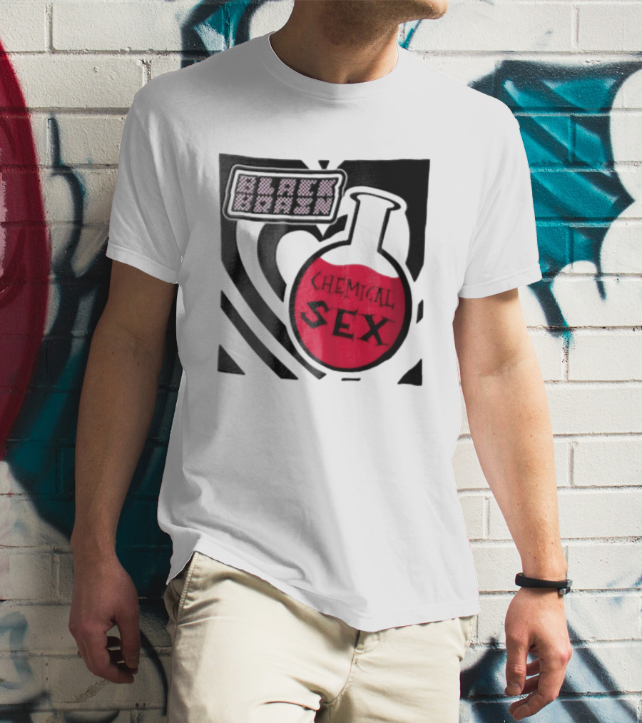 Black Brain Chemical Sex Halftone Heart Flask T-Shirt
