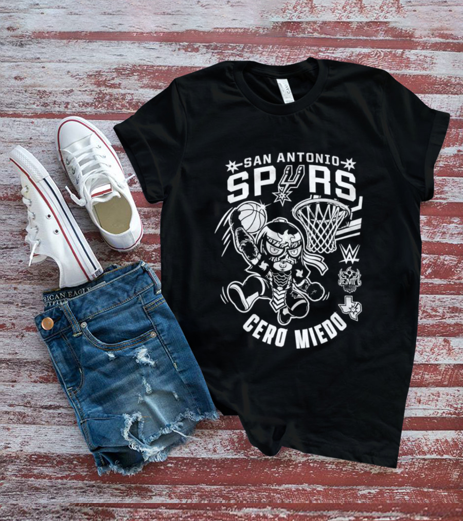 San Antonio Spurs Cero Miedo WWE Basketball 2026 Penta T-Shirt