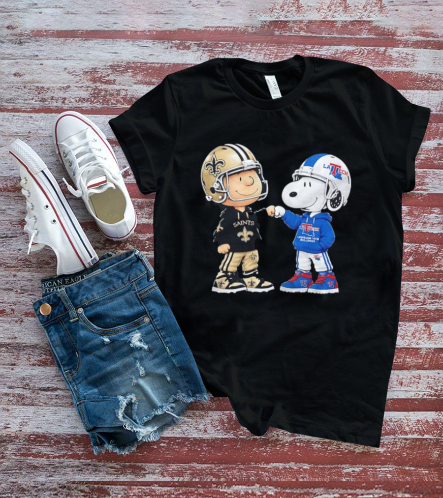 Charlie Brown Saints And Snoopy Louisiana Tech Bulldogs Team Helmet Fist Bump T-Shirt