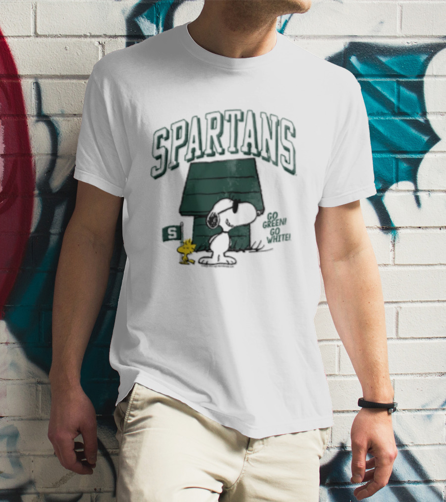 Snoopy Woodstock Doghouse Spartans Michigan State Flag Cartoon T-Shirt