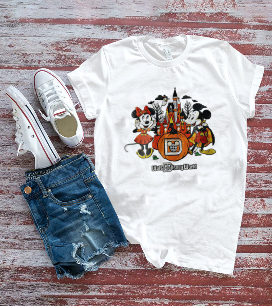 Walt Disney World Halloween Minnie Mouse Mickey Castle Pumpkin T-Shirt