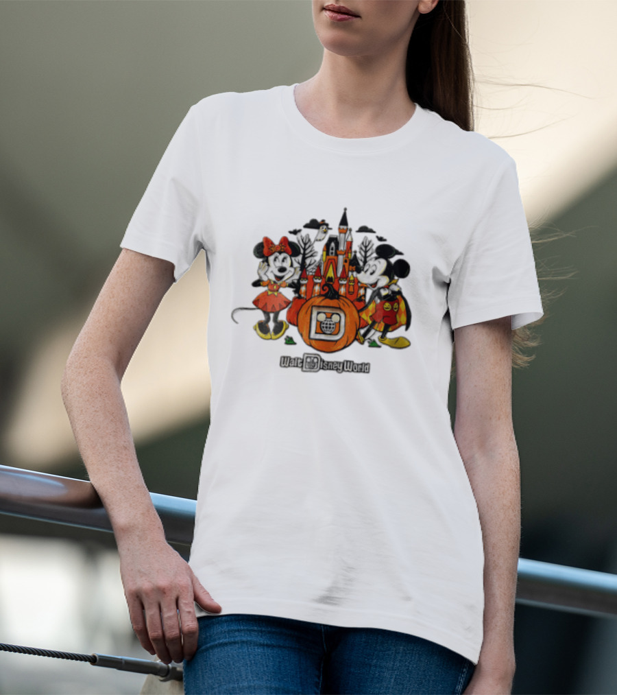 Walt Disney World Halloween Minnie Mouse Mickey Castle Pumpkin T-Shirt