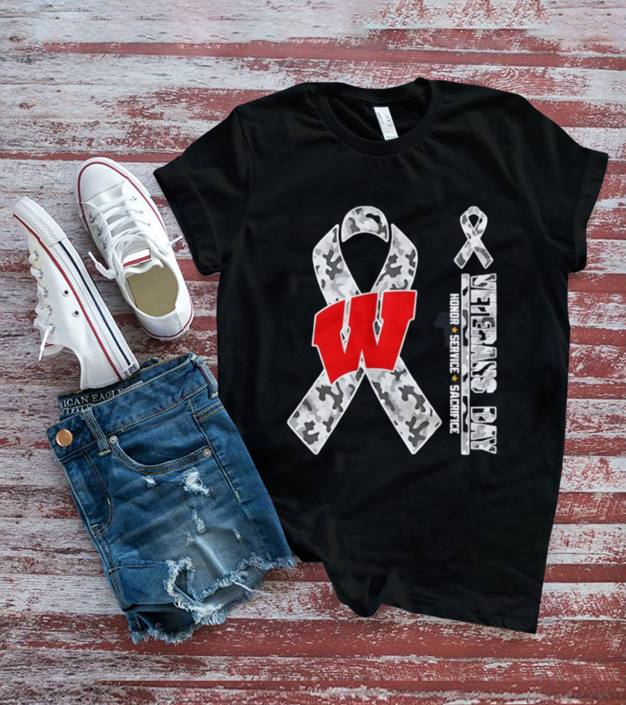 Wisconsin Badgers 2026 Veterans Day Camouflage Ribbon Honor Service Sacrifice T-Shirt