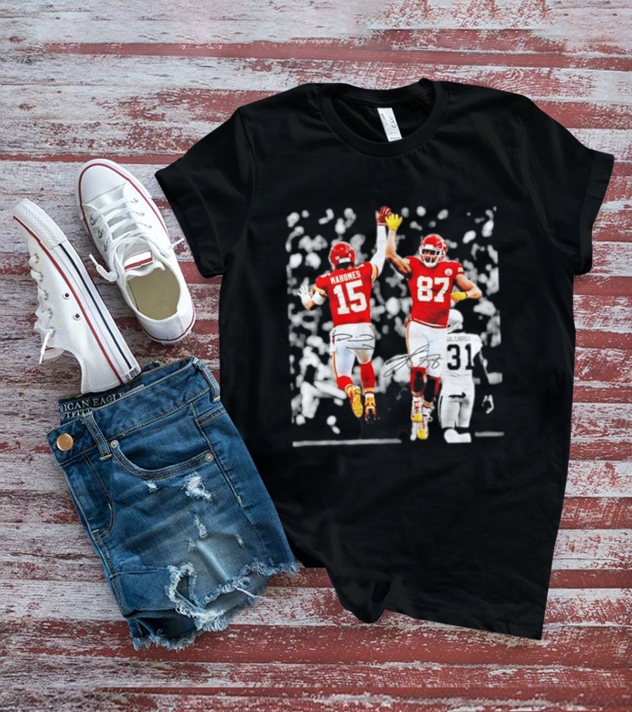 Travis Kelce Patrick Mahomes Kansas City Chiefs Autographed Celebration 15 87 T-Shirt