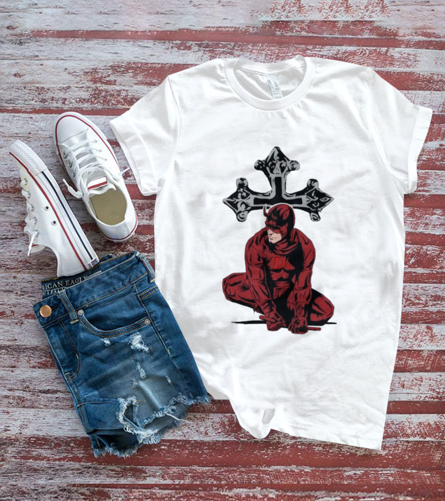 Daredevil Crouching Matt Murdock With Cross Marvel T-Shirt