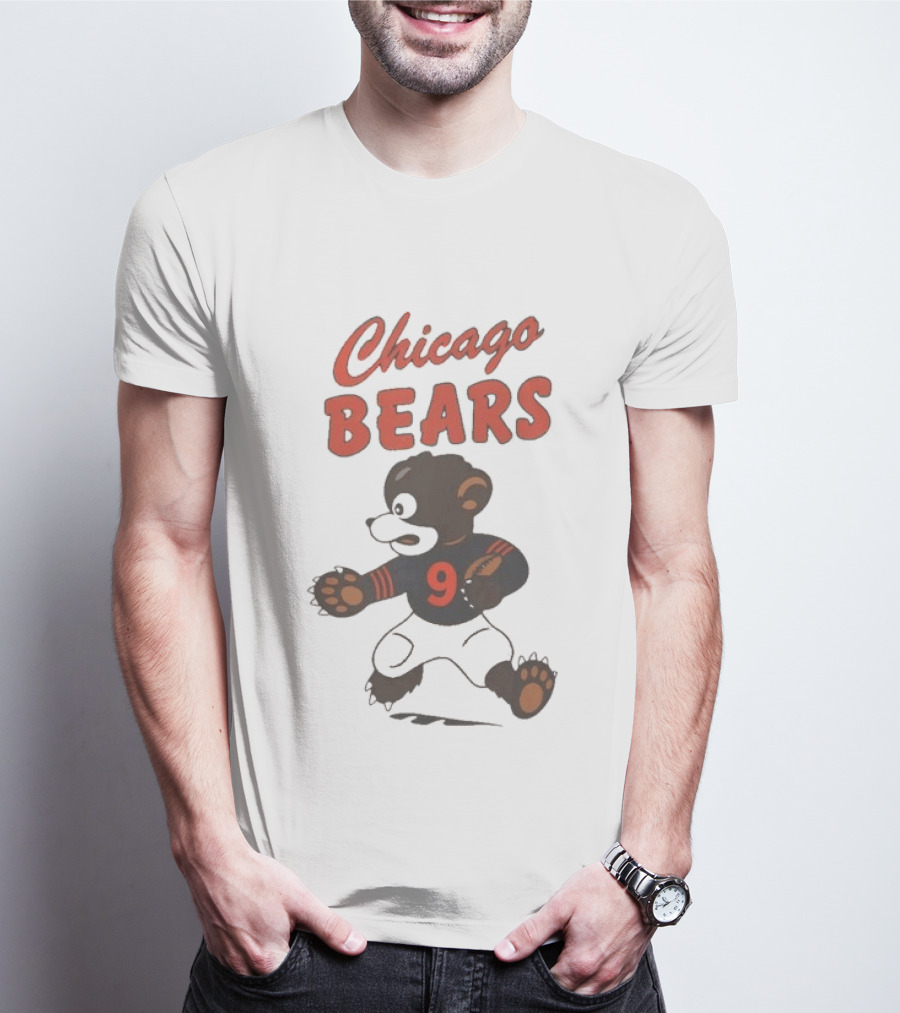 Chicago Bears Vintage Running Bear Illustration Football 9 T-Shirt