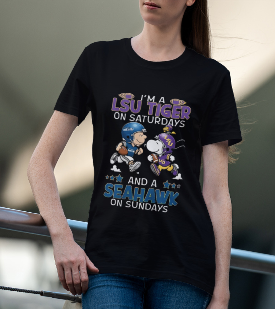 Charlie Brown Snoopy I Am A LSU Tiger On Saturdays And A Seahawk On Sundays T-Shirt