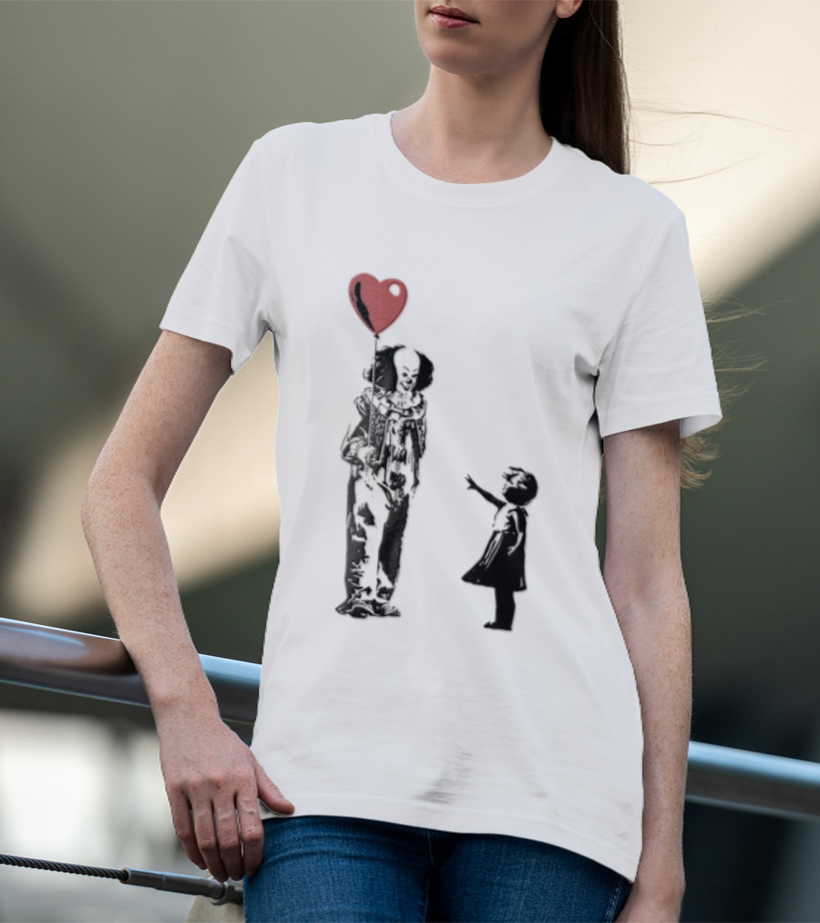 Pennywise Clown And Child With Red Heart Balloon T-Shirt