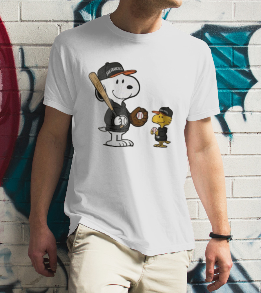 San Francisco Giants Snoopy Woodstock Baseball Caps Peanuts Characters T-Shirt