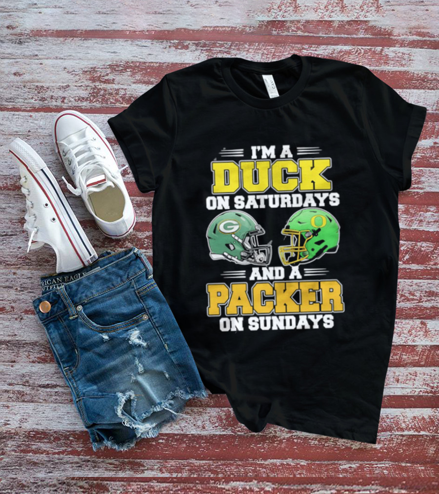 I'm A Duck On Saturdays And A Packer On Sundays Green Bay Oregon Football Helmets T-Shirt