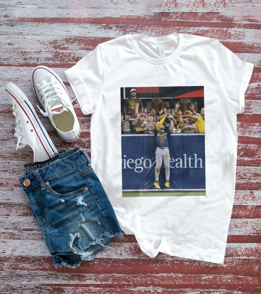 Milwaukee Brewers Garrett Mitchell Incredible Game Saving Catch Padres Fans T-Shirt