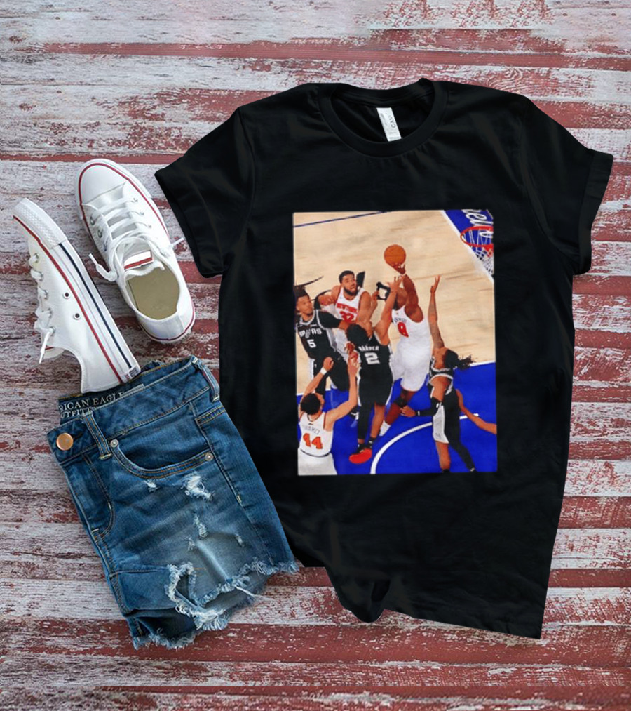 The Putback With OG Knicks Dunking Against Spurs T-Shirt