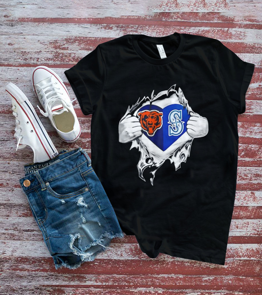 Chicago Bears Seattle Mariners Heart Ripping Through Chest Sports Fan T-Shirt